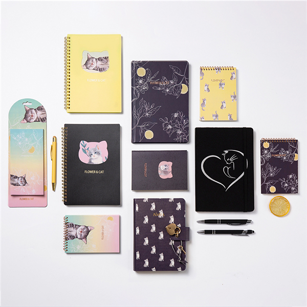 Flower & Cat Elastic Band Notebook